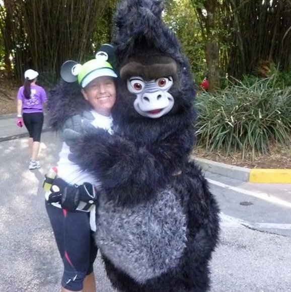 Meet your Posher, Laura - Picture 1 of 1